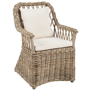 Beiger Rattansessel Beliani mit Kissen für Garten oder Wohnzimmer.