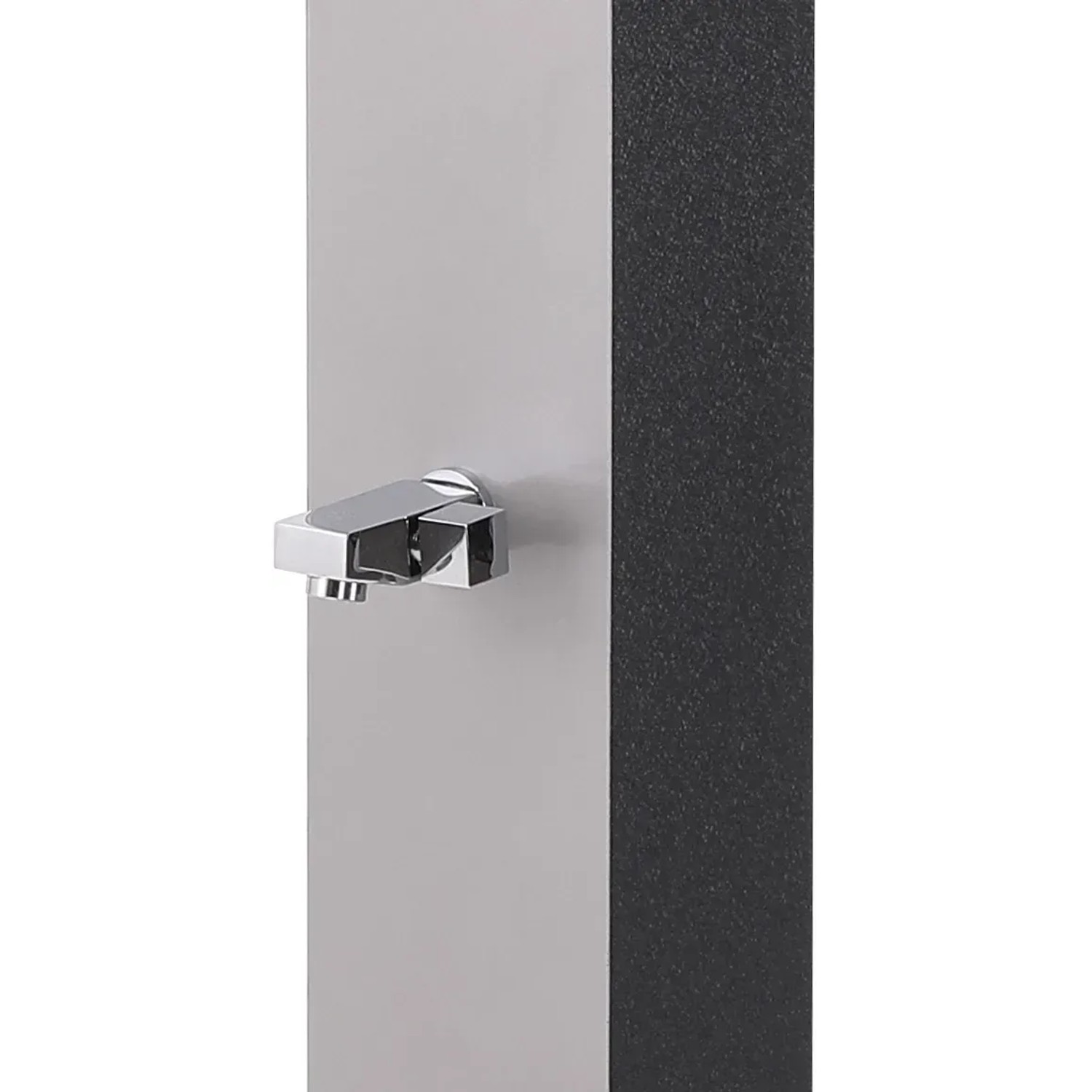 Detailaufnahme: Kaltwasserhahn der Steinbach Speed Shower Solardusche Deluxe.