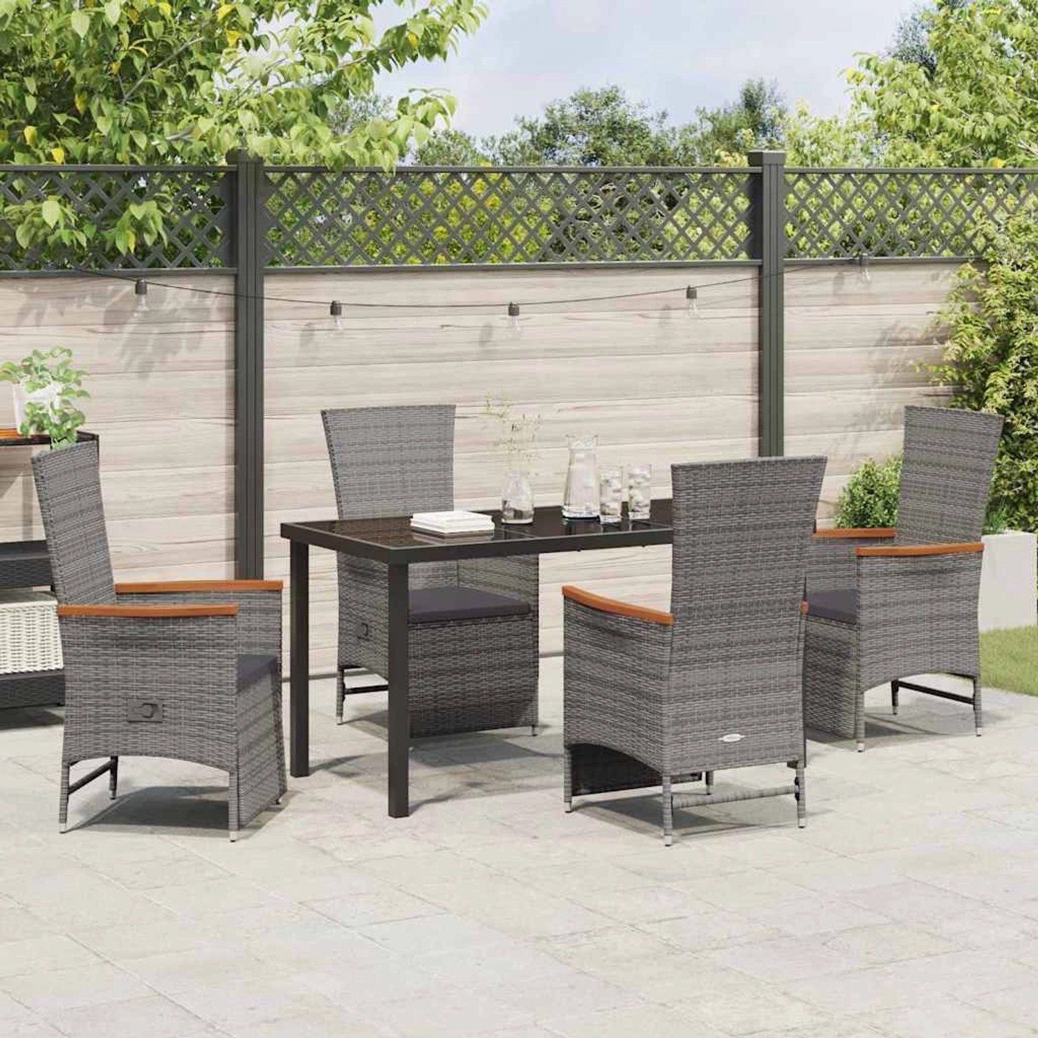 Graue 5-teilige vidaXL Garten Essgruppe mit Polyrattan und Kissen.