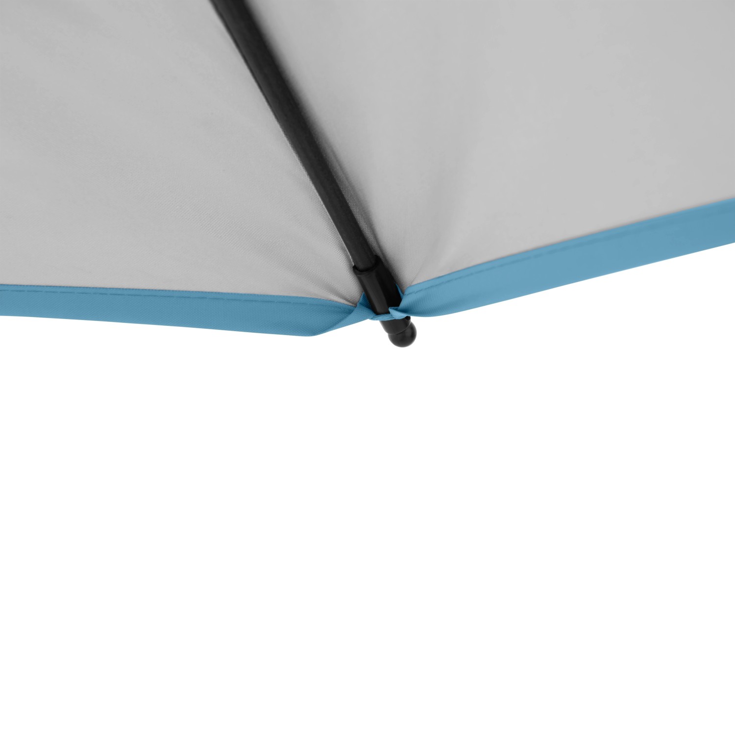 Detailaufnahme: Blauer Doppler Strandschirm Windprofi Neo 200, Innenseite.