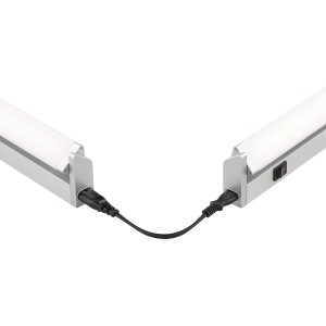 LED-Lichtleiste in Silber/Weiß mit Kabel und Schalter. Arbeitsleuchte für Küche.