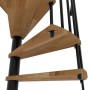 Detailaufnahme der Minka Spindeltreppe Spiral Smart mit Eiche-Stufen und schwarzem Metallgeländer.