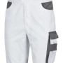 Weiße Latzhose Extreme Gr. XXXL mit grauen Details und praktischen Taschen für Arbeitskleidung.