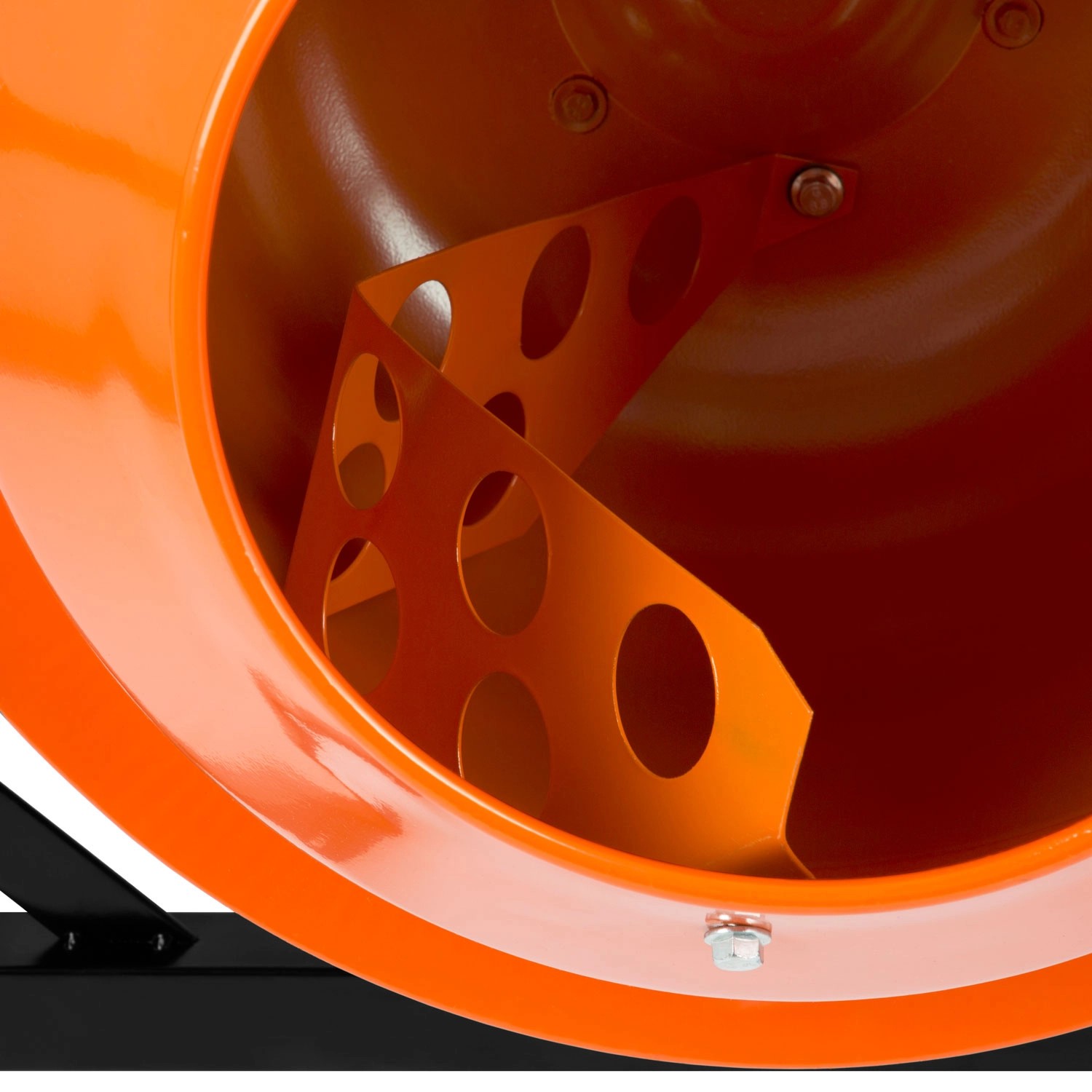 Detailaufnahme: Orangefarbene Trommel mit Mischflügeln des EBERTH Betonmischers.