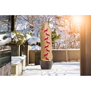 Windhager Winter-Deko-Vlieshaube Protect Hirsch, beige mit rotem Hirsch-Motiv, schützt Pflanzen im Winter.