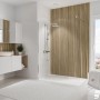Badezimmer mit Schulte Duschrückwand DecoDesign Japandi Dekor, Holzoptik.