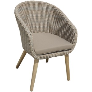 Stuhl der Tischgruppe Visalia: Polyrattan-Gartenstuhl mit Sitzkissen und Akazienholz-Beinen.