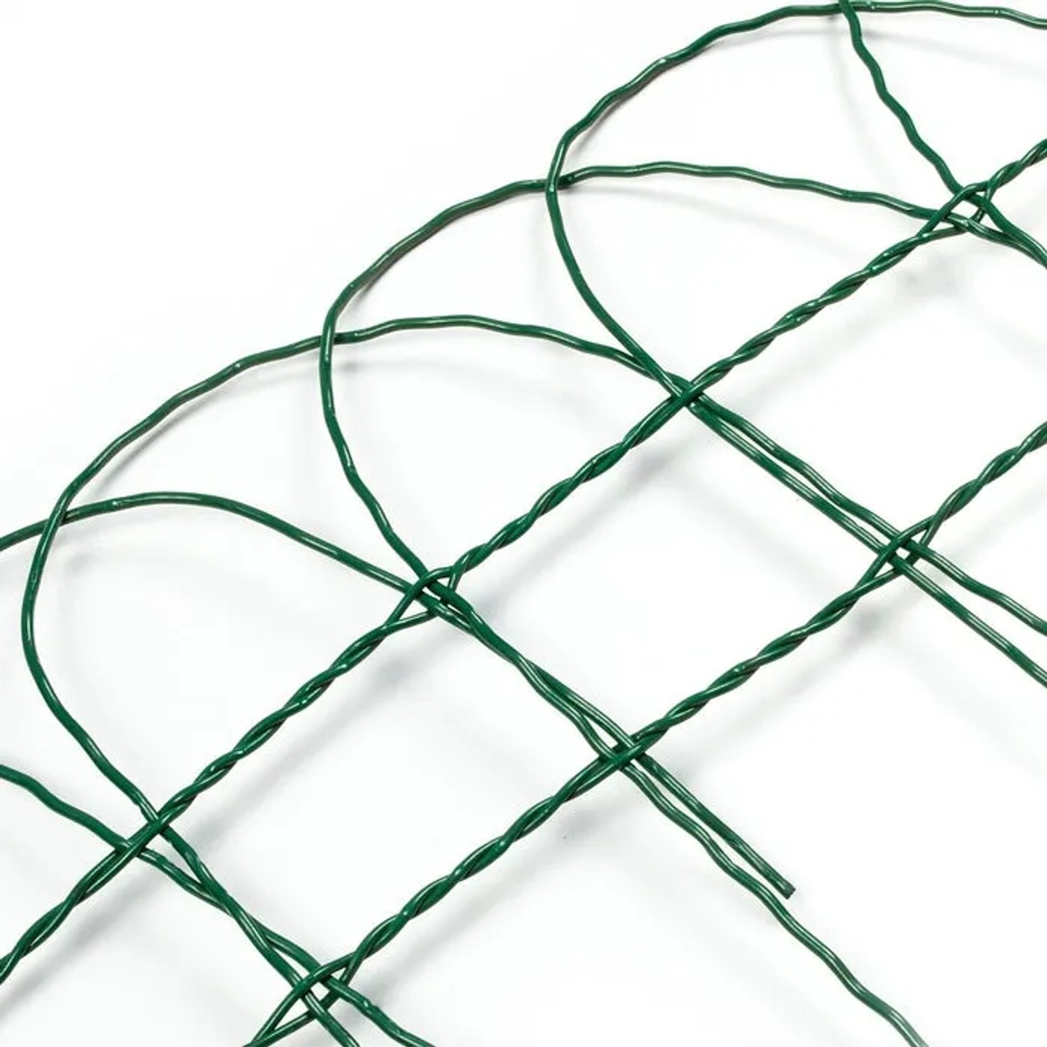 Grünes Karat Ziergeflecht, Maschenweite 15x9 cm, ideal als Beetbegrenzung oder Ziergitter.
