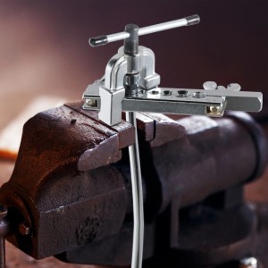 Relaxdays Bördelwerkzeug Stahl Aluminium Kunststoff Silber mit Rohrschneider für 5 bis 16 mm 1,6 kg