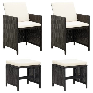 4-tlg. Gartenstuhl- und Hocker-Set aus schwarzem Rattan mit cremeweißen Kissen.