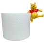 Gelber Winnie Puuh Topfanhänger (10x8x7cm) als Gartendeko für Blumentöpfe.