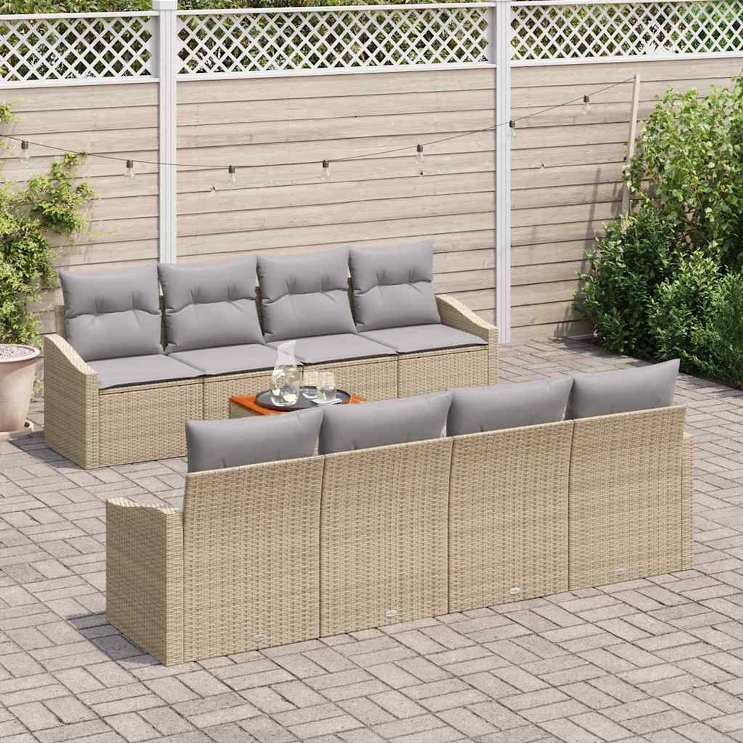 Beiges 9-teiliges vidaXL Garten-Sofa-Set aus Poly Rattan mit Kissen und Tisch.