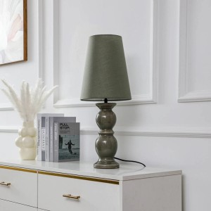 Grüne Lucande Design-Tischlampe Lyndorin aus Keramik, 63 cm hoch.