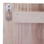 Detailansicht der Rückseite der naturbraunen Wandgarderobe im Shabby-Look mit Aufhängung.