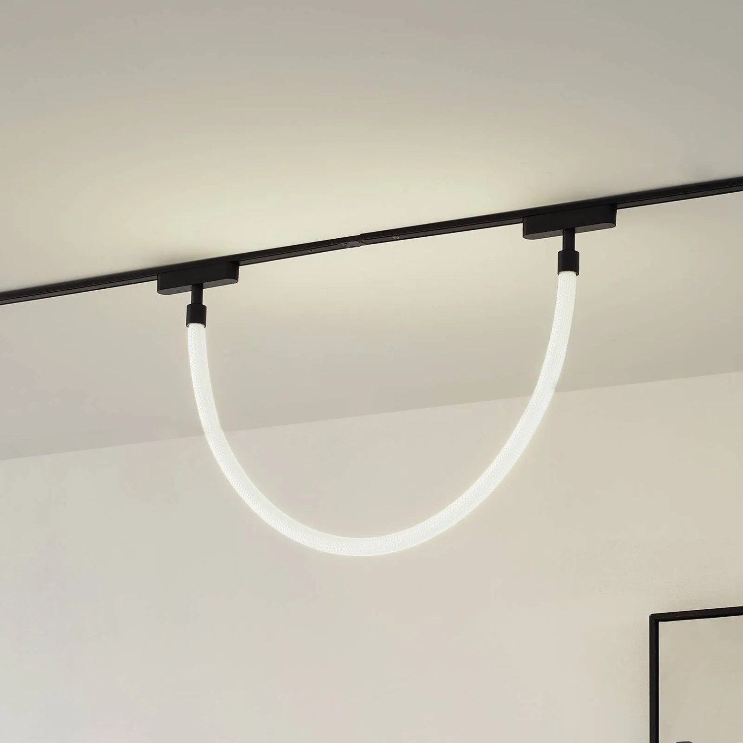 Moderne Lindby LED Deckenleuchte Lumaro, weißes Textil, 1-flammig für Wohnzimmer.