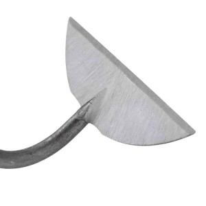 Nahaufnahme: D&O Rübenhacke, 16 cm, aus Borstahl. Gartenhandgerät zum Jäten und Auflockern.