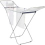 Leifheit Wäscheständer Siena 180 aus Aluminium mit Wäsche zum Trocknen.
