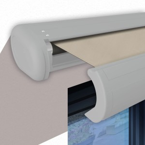 Elektrische Kassettenmarkise, weiße Vollkassette mit beigem Markisentuch. Sonnenschutz für Terrasse und Balkon.