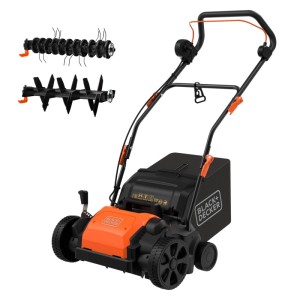 Black+Decker Elektro-Vertikutierer BEOEP320-QS mit Lüfterwalze und Fangsack.
