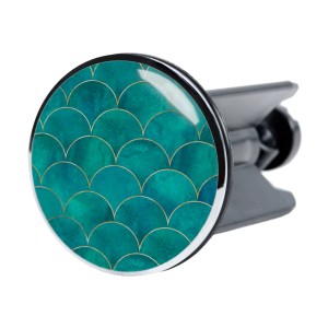 Sanilo Waschbeckenstöpsel Aquarell mit grünem Schuppenmuster und goldenen Linien.