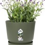Elho Blumentopf Greenville, rund, 18 cm, Laubgrün, mit lila blühender Pflanze.