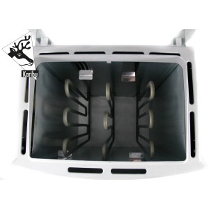 Innenansicht Karibu Saunaofen 9 kW Set mit Heizstäben und Steinen.