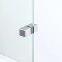 Aquabatos Badewannenaufsatz: Quadratischer Chrom-Griff an 6mm ESG Glas Schiebetür. Detail Duschwand.