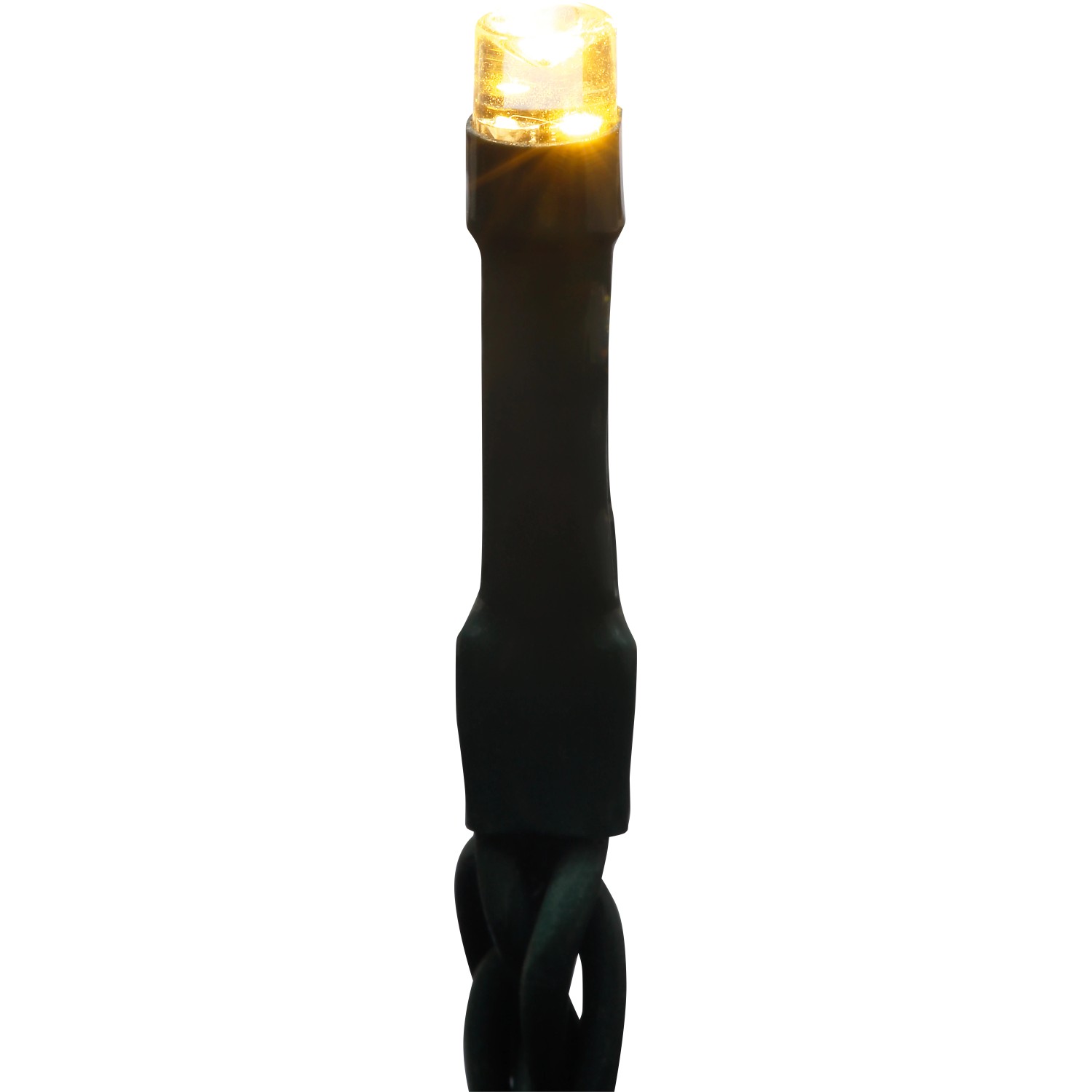 Detailaufnahme einer warmweißen LED einer 24m langen Außen-Lichterkette.