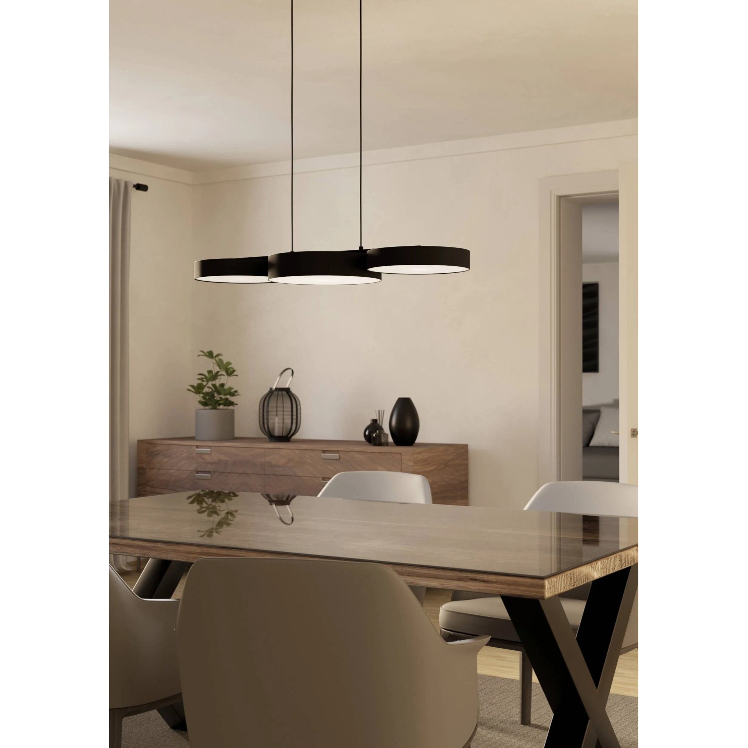 Smarte Eglo LED-Pendelleuchte Barbano-Z, schwarz-weiß, mit drei runden Lampenschirmen über einem Esstisch.