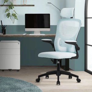 Ergonomischer, blauer ML-Design Bürostuhl aus Mesh mit verstellbarer Rückenlehne und Kopfstütze.
