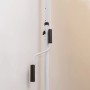 Detailaufnahme der Handkurbel einer beigen Furnicato Klemmmarkise.