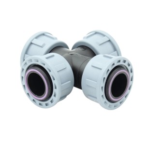 Kreuzstück mit Überwurfmuttern, 30,3 mm (Rp 1) IG, für Pumpen und Hauswasserwerke.