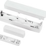 Homematic IP Fenster- und Türkontakt, weiß, zerlegt. Zeigt Sensor, Magnet und Batteriefach für Hausautomation.