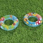 Zwei Bestway Schwimmringe Aquarium Ø 56 cm mit bunten Motiven auf grünem Gras.