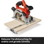 Einhell Akku-Handkreissäge TE-CS 18/150 Li Solo mit Holz und Parallelanschlag.