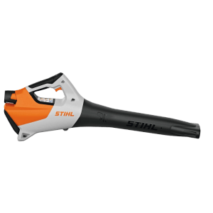 Stihl Akku-Blasgerät BGA 30 in Orange-Grau. Leistungsstarker, leichter Laubbläser für die effiziente Flächenreinigung.