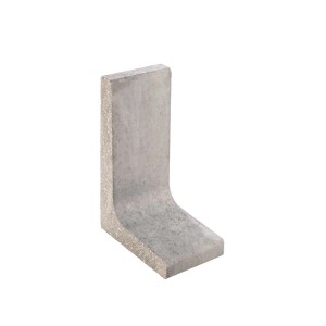 Grauer, unbewehrter L-Stein aus Beton für Garten-Einfassungen und Böschungsbefestigungen.