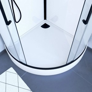 Aurlane Komplettdusche Urban 2, Runde Duschkabine 90x90 cm mit weißer Duschwanne und schwarzen Armaturen.