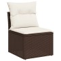 Braunes vidaXL Gartensofa aus Rattan mit cremefarbenen Kissen, Teil einer 7-tlg. Gartenmöbel-Garnitur.