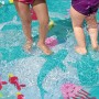 Bestway Wassermatte Underwater Ø 165 cm mit spielenden Kindern im Wasser.