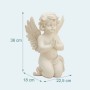 Cremefarbener Grabengel aus Polyresin, kniend mit gefalteten Händen. Frostbeständige Dekorative Figur.