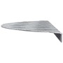 Silberne Aluminium Stufenmatte mit Rautenmuster und Anti-Rutsch-Oberfläche für Treppen, 60x18 cm.
