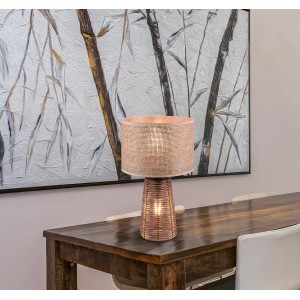 Braune Design-Tischleuchte Straw, 24 cm, aus Rattan und Strohgeflecht für gemütliches Licht.