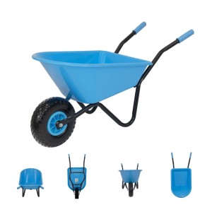 Helleblaue TRUTZHOLM Kinderschubkarre mit Kunststoffwanne und Vollgummirad.