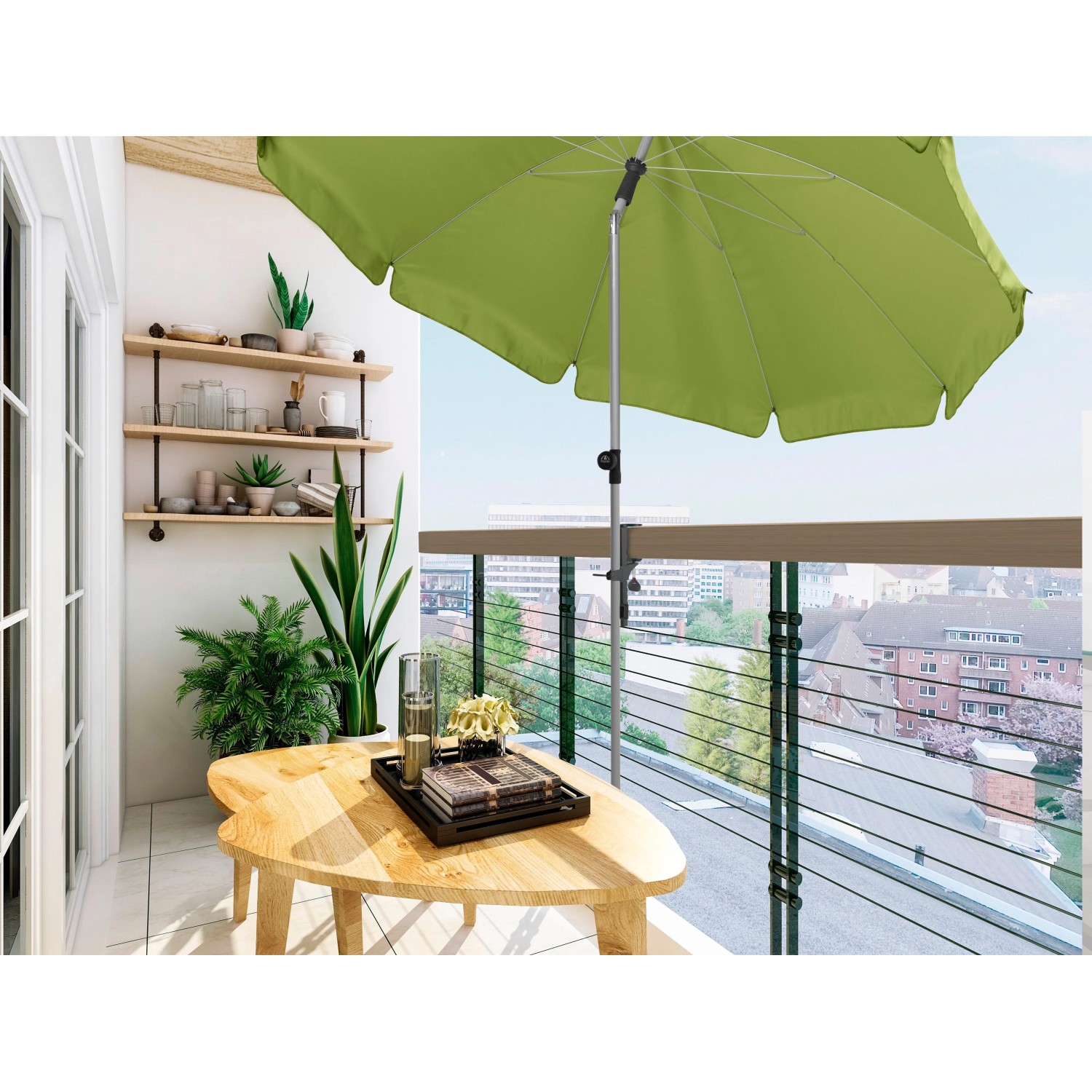 Doppler Balkonklammer in Anthrazit mit grünem Sonnenschirm am Balkongeländer.