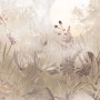 Komar Vliestapete „Dragonfly Pond“ (350x250 cm) mit Libellen, Seerosen und Gräsern in sanften Farben.