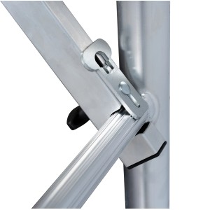 Detailaufnahme: Krause Alu-Fahrgerüst ProTec XS, Diagonalverbindung.