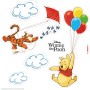Komar Fenstersticker mit Winnie Puuh, Tigger, Wolken, Drachen und Ballons, 30x30cm.