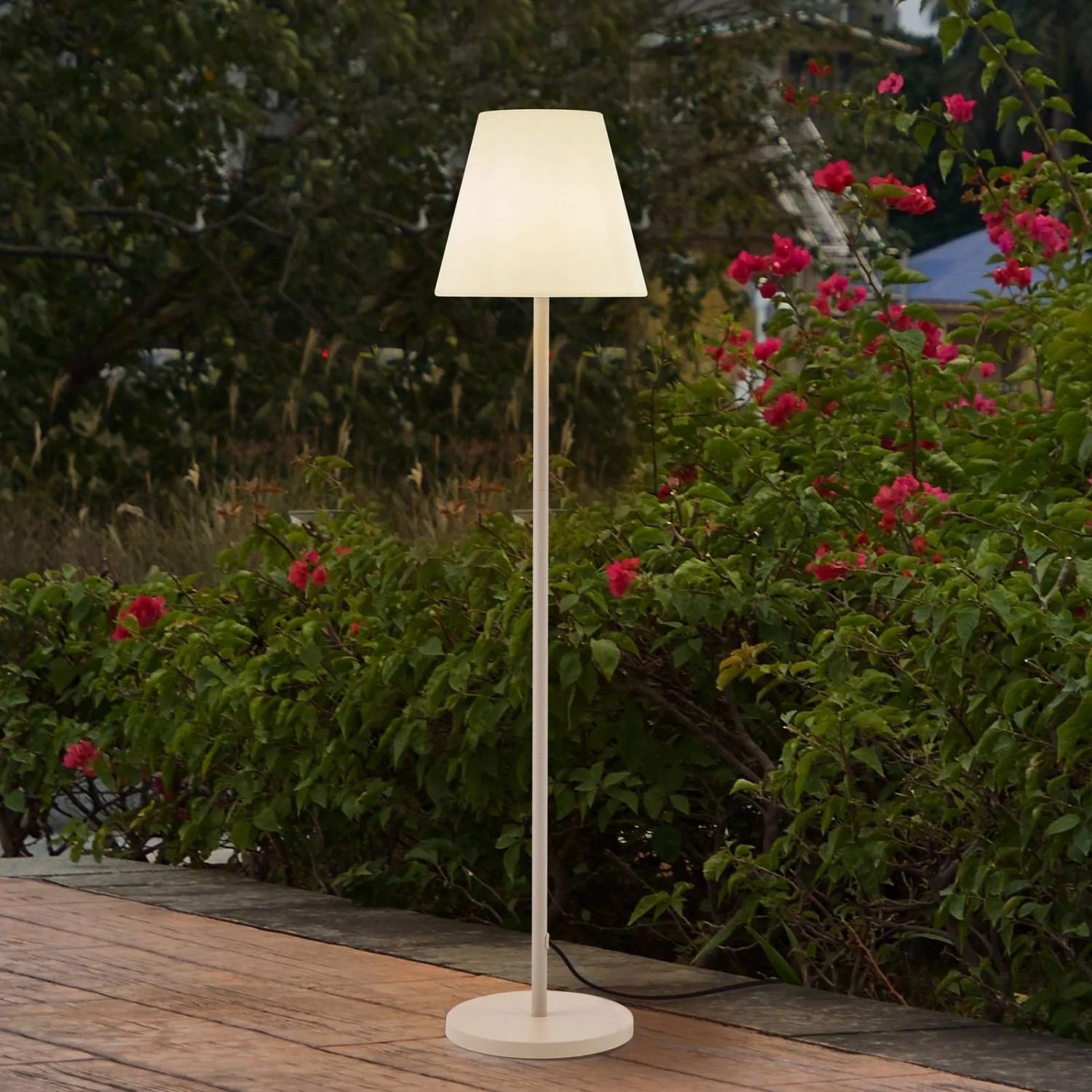 Lucande Stehlampe Terrassenlampe 150 cm Stehleuchte Terrassenleuchte IP65 Außenleuchte mit Strom 1x E27 ohne Leuchtmittel Gartenlampe Outdoorstehlampe_2