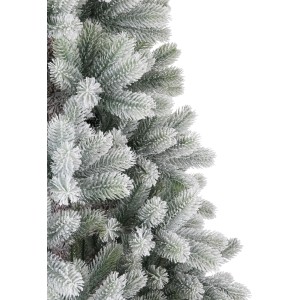 Detailaufnahme der Kunsttanne Nagano mit Kunstschnee, weiße Weihnachtsdekoration.